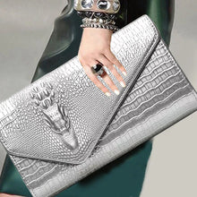 Croc Clutch