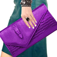 Croc Clutch